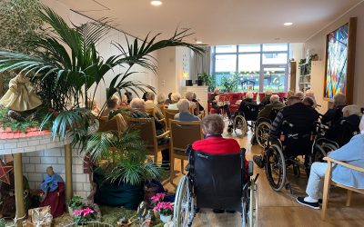 Akkordeonspieler zu Gast im Franziskus-Haus