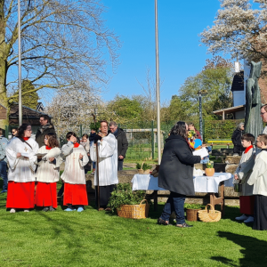 Palmweihe der Pfarrgemeinde Rindern