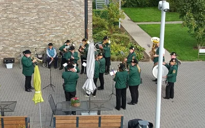 Musikzug Rindern zu Besuch im Veronika-Haus